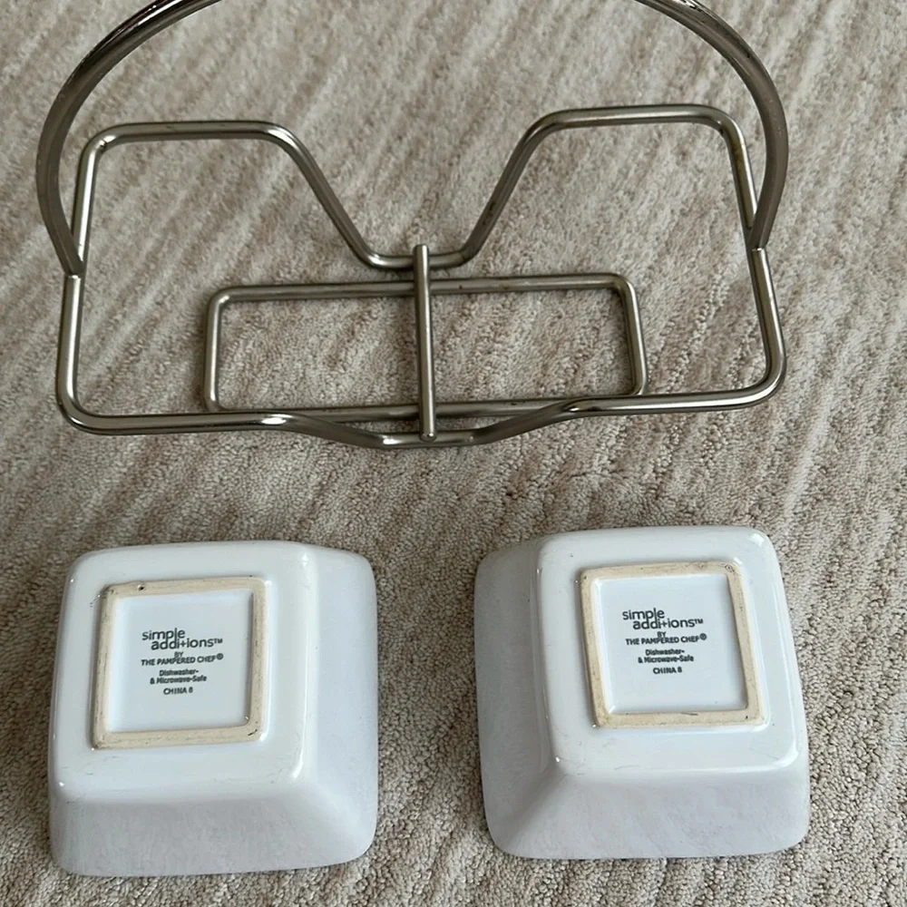 PAMPERED CHEF Simple Additions Brushed Silver Caddy w/ 2 Square White Bowls